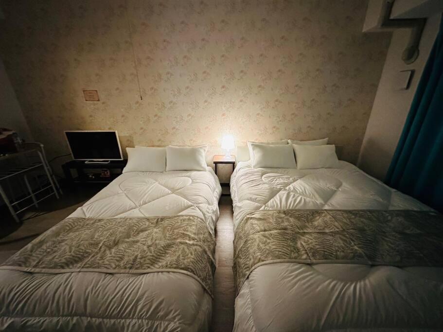 202 黒門市場1分!道頓堀まで徒歩8分!心斎橋まで徒歩9分! Apartment Ōsaka